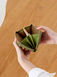 zucchero 本革ラウンド長財布 55215