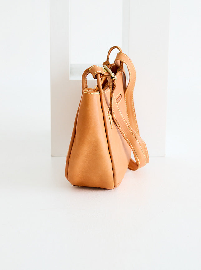 zucchero 本革ショルダーバッグ 49693