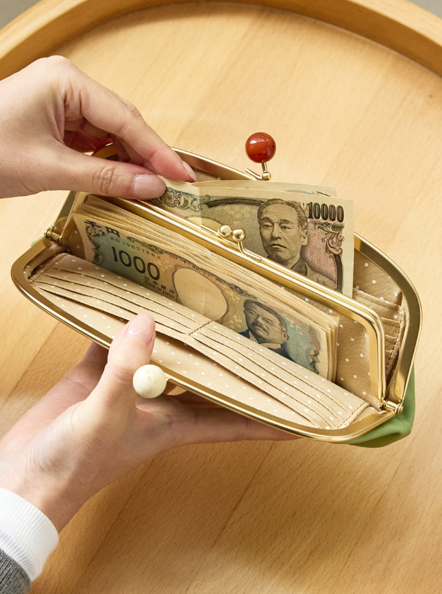 zucchero 本革がま口長財布 58057
