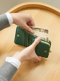 zucchero 本革がま口折財布 55431