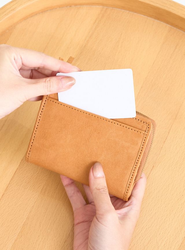 zucchero 本革 ミドル折財布 40200